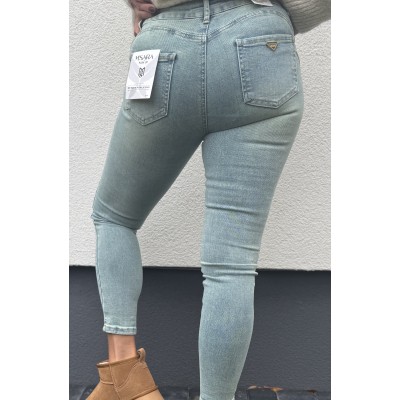 Jeansy skinny